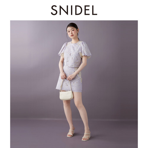 SNIDEL春夏款优雅泡泡袖蕾丝刺绣钩花衬衫上衣SWFB252110 - 图1