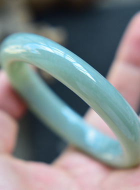 圆条美人条和田玉且末蓝玉石手镯