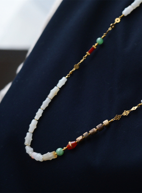 一斤钻戒天然和田白玉18K金