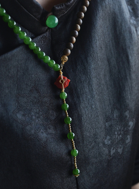 一斤钻戒天然和田碧玉18K金