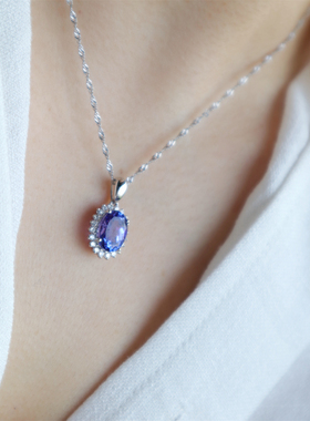 一斤钻戒 坦桑石吊坠 体色泽鲜艳浓郁 主石2.7克拉  钻石0.34克拉