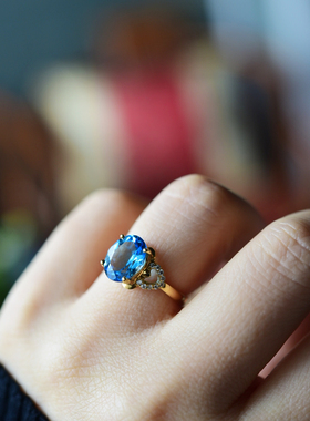 一斤钻戒 天然托帕石戒指 18k厚金镶嵌 钻石点缀 港码圈口11