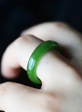 一斤钻戒戒指天然和田玉