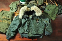 Rare 98 New 69 years Army version Wolverine N2B Flight jacket Gold M Number 101 Airdrop Division Lt. Col. Col. Col.