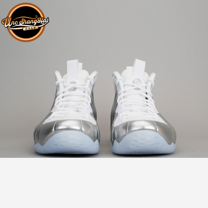 北卡大学 Nike Air Foamposite One Chrome 白银喷 AA3963-100 - 图1