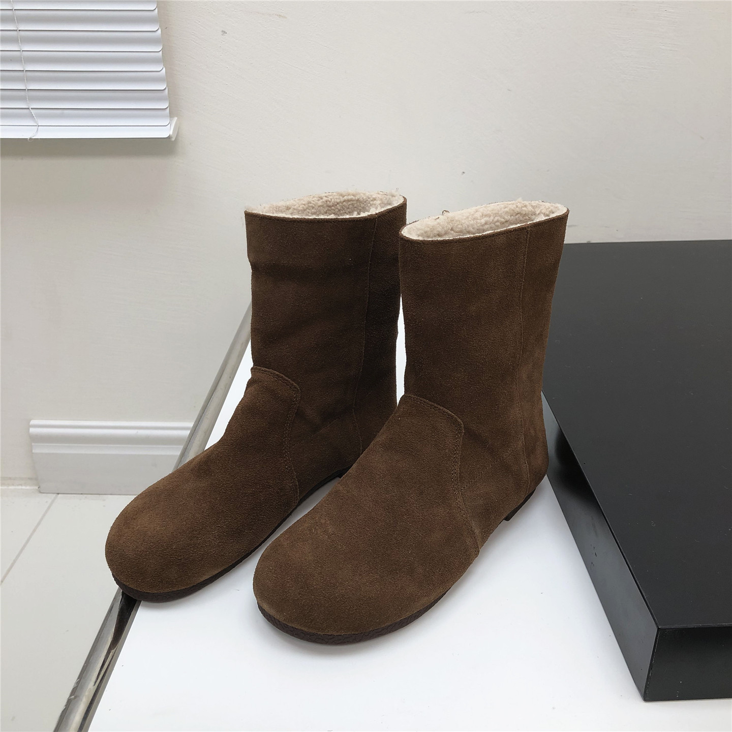 工厂断码真皮女靴冬季新款时尚舒适圆头平底套筒保暖磨砂皮女短靴,淘宝优惠券,粉丝福利购,淘宝优惠卷