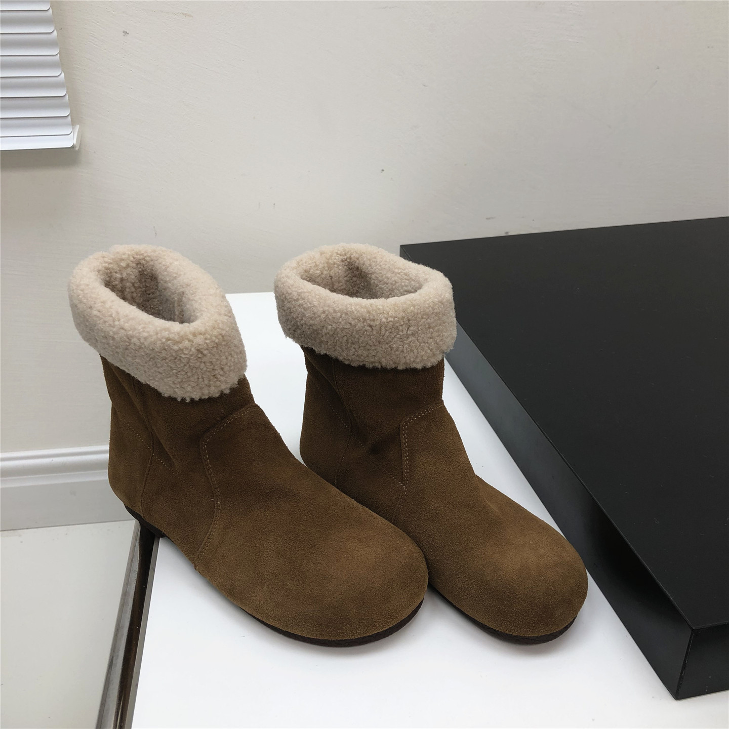 工厂断码真皮女靴冬季新款时尚舒适圆头平底套筒保暖磨砂皮女短靴,淘宝优惠券,粉丝福利购,淘宝优惠卷