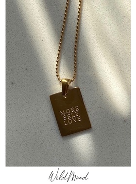 ins野生士多雕刻英文高质感项链