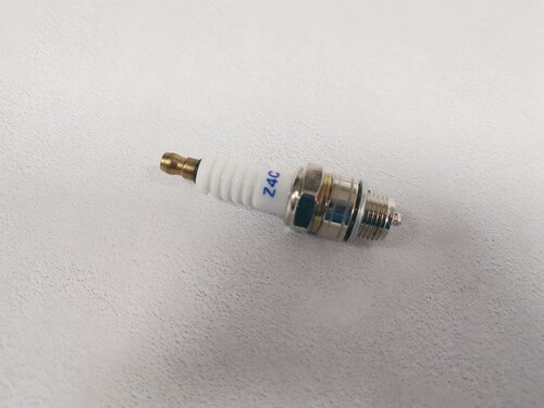 适用雷电Z4C火花塞 XF250 喷雾器 迷雾机 2冲程 4114 火花塞 火嘴 - 图0