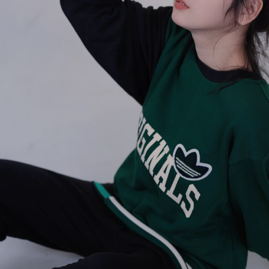 阿迪达斯三叶草卫衣男女春季上新拼接针织透气圆领宽松套衫HZ8923,淘宝优惠券,粉丝福利购,淘宝优惠卷