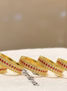 18k金三排繁星戒AU750彩金莫桑钻欧美首饰精美黄金不脱模戒指