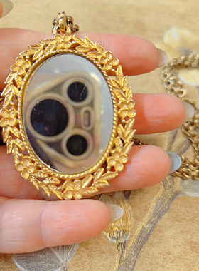 【BW中古】Avon书本款59页，1973年款，Serena rose玫瑰吊坠全新