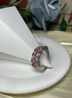 【BW宝石】很稀有的粉色尖晶石活口排戒，带证书