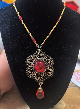 【BW中古】德产红琉璃手工掐丝花瓣款式吊坠胸针二合一，链子同款