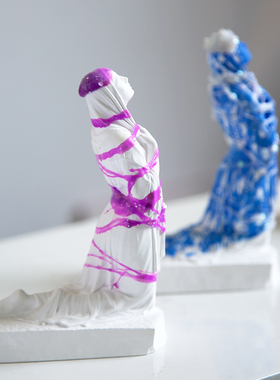 皈依自我赛博朋克未来风艺术摆件