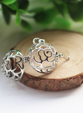 香薰精油镂空雕花可打开合金吊坠