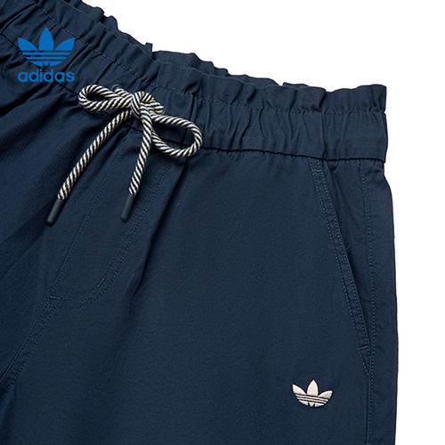 adidas阿迪达斯三叶草女子运动休闲短裤裤子KG8498 - 图1