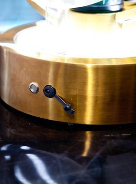 金属工艺酒吧用品酒具高端发光白酒酒架led洋酒陈列酒架发光酒座