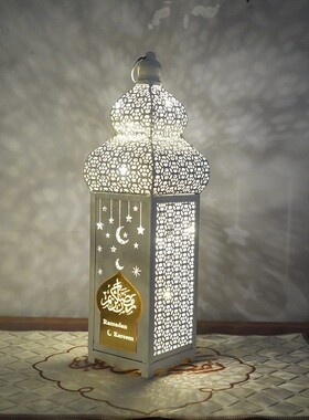 新品铁艺灯笼节日风灯家居工艺品摆件装饰金属欧式桌面模具