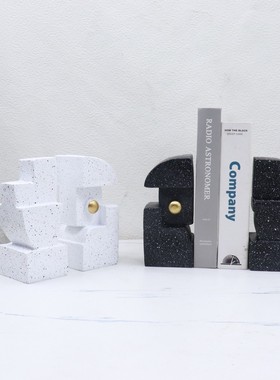 热销现代极简约样板间书房客厅酒柜博古架树脂书挡书靠书立装饰品