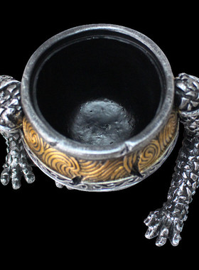 万圣节艾尔登法罐子周边同人战士壶战斗壶雕像烟灰缸老头环环摆件