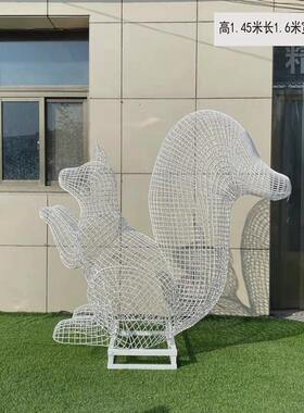 不锈钢彩色雕塑松鼠几何块面动物抽象猫编织金属户外绿地景观摆件