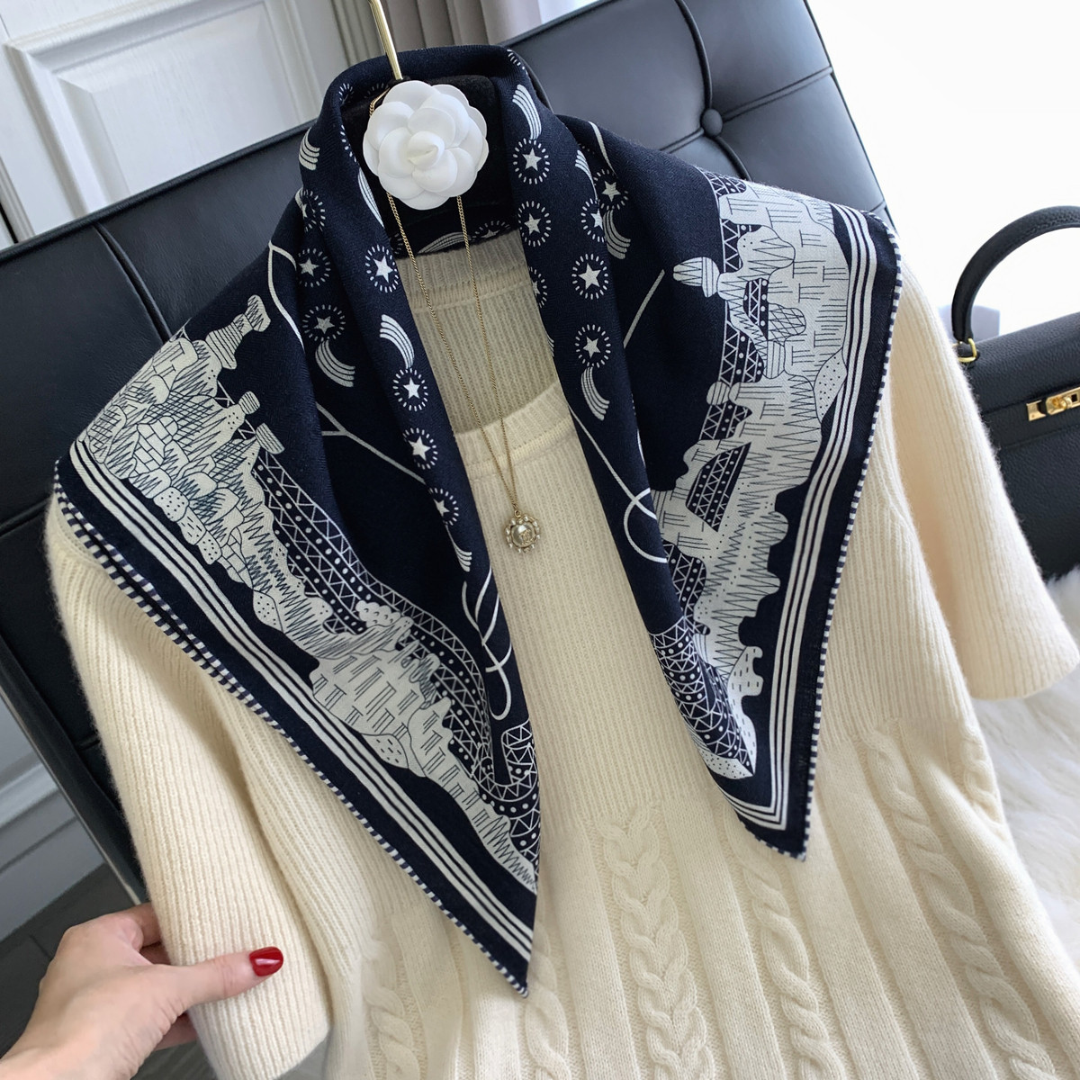 星空古城真丝羊毛丝巾轻奢老钱风双面丝毛围巾女秋冬披肩百搭方巾