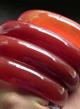 天然巴西玛瑙手镯玉髓