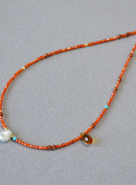 新年喜庆法式小众设计复古红色锆石不对称设计花瓣珍珠项链锁骨链