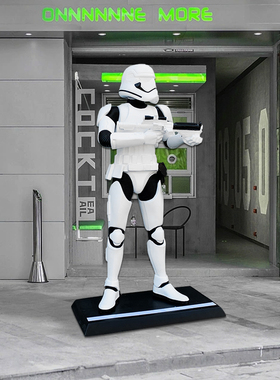 潮流黑武士星际猿暴风白兵kaws网红雕塑商场店铺酒吧装饰大型摆件