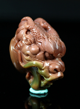 龙头雕件阿拉善七彩玛瑙挂件把件