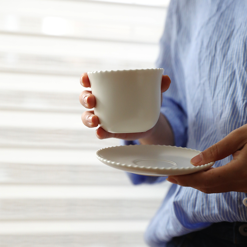 日式铃铛花型陶瓷咖啡杯子高档精致拿铁拉花杯高颜值女下午茶杯碟