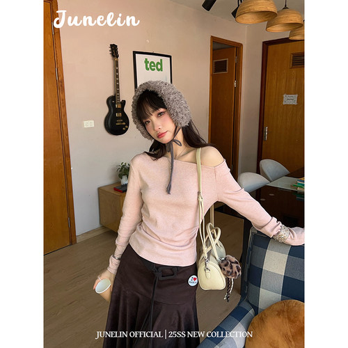 六月林 韩国博主同款温柔甜美风减龄少女显瘦斜肩针织上衣女修身 - 图1