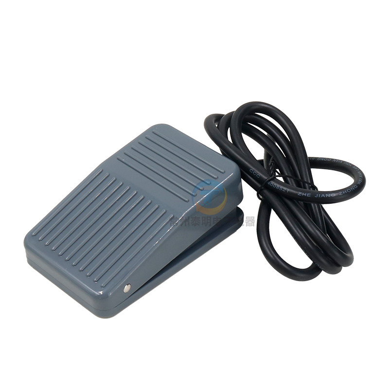 CNTD昌得自复位1脚踏开关脚踩式踏板电源CFS-01带线2米脚控m电动,淘宝优惠券,粉丝福利购,淘宝优惠卷