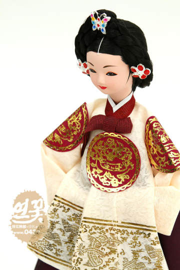 韩国进口宫廷皇后韩服娃娃/韩国传统工艺品/摆设品/正品/H-P03146
