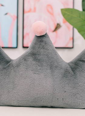 公主房衣帽间抱枕粉色软装饰品