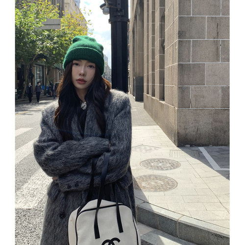 Halo Luu长毛马海毛灰色羊毛大衣女冬新款加厚高级感长款毛呢外套 - 图2