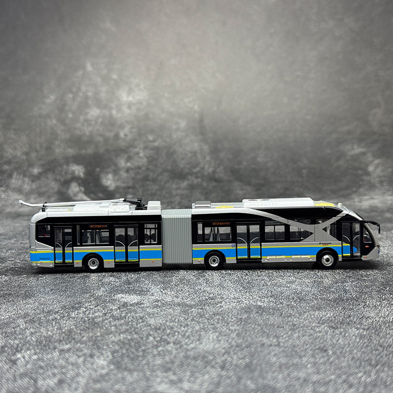 95文创 1:110  北京快速公交BTR3 合金公交巴士模型 - 图3