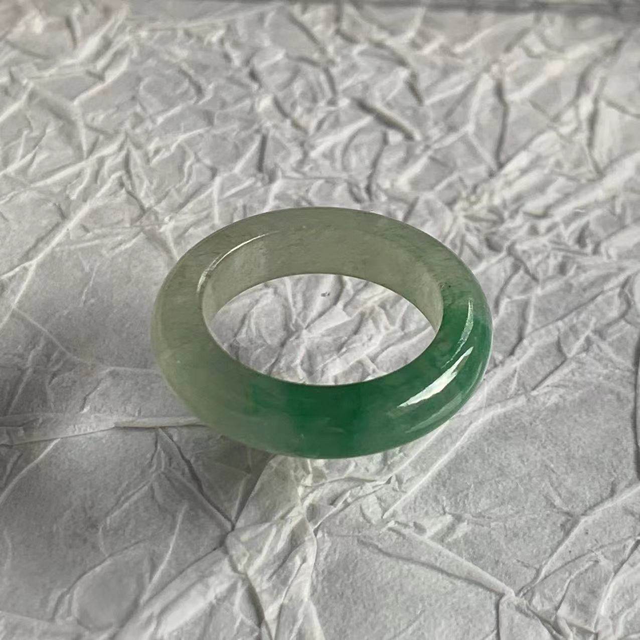 Burmese jade ring white ice fruityang green ring