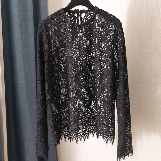 ຂົນຕາ lace hollow ເທິງ