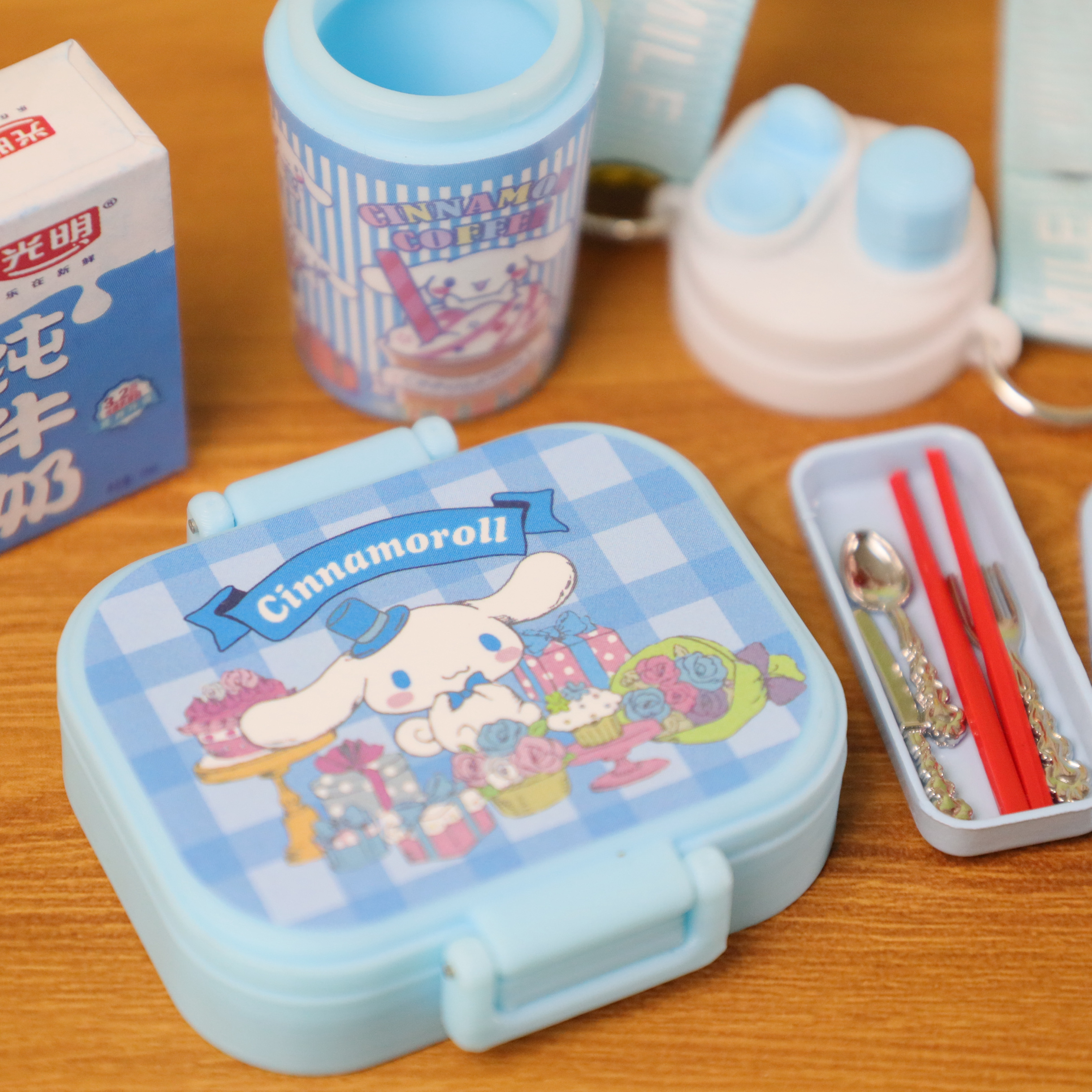 迷你微缩仿真模型小清新卡通娃屋饭盒便当盒子水壶餐具饮料玩具 - 图0