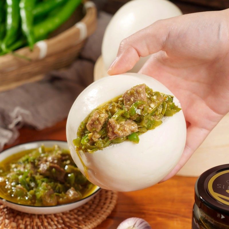 远方的梦想推荐川娃子鲜牛肉烧椒酱虎皮青椒大块牛肉酱拌饭搭配,淘宝优惠券,粉丝福利购,淘宝优惠卷