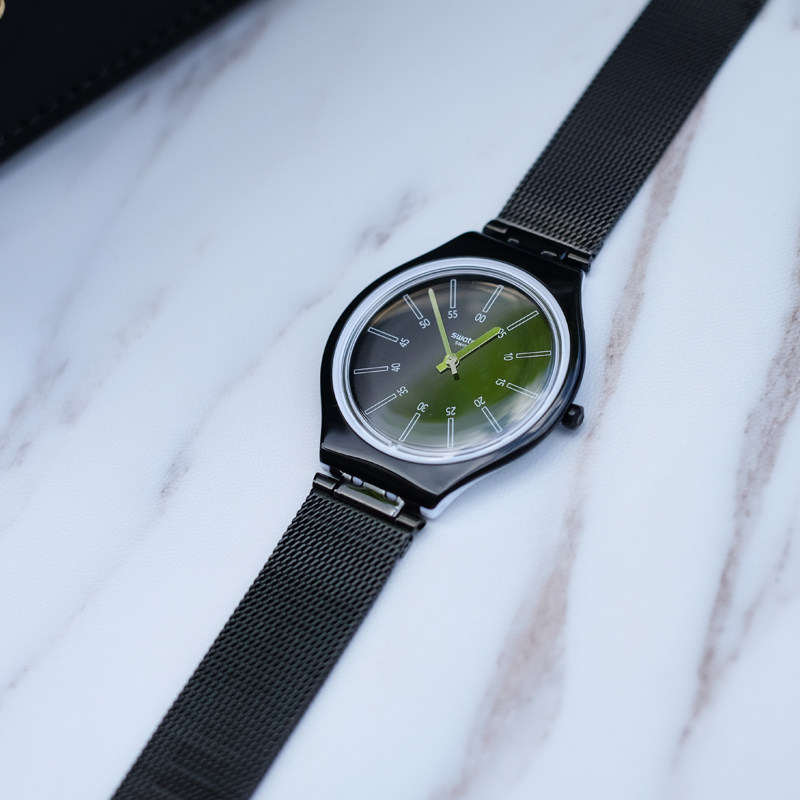 Swatch Swatch watch SKIN ultra-thin fashion black quartz men's and women's  watch SVOB100M