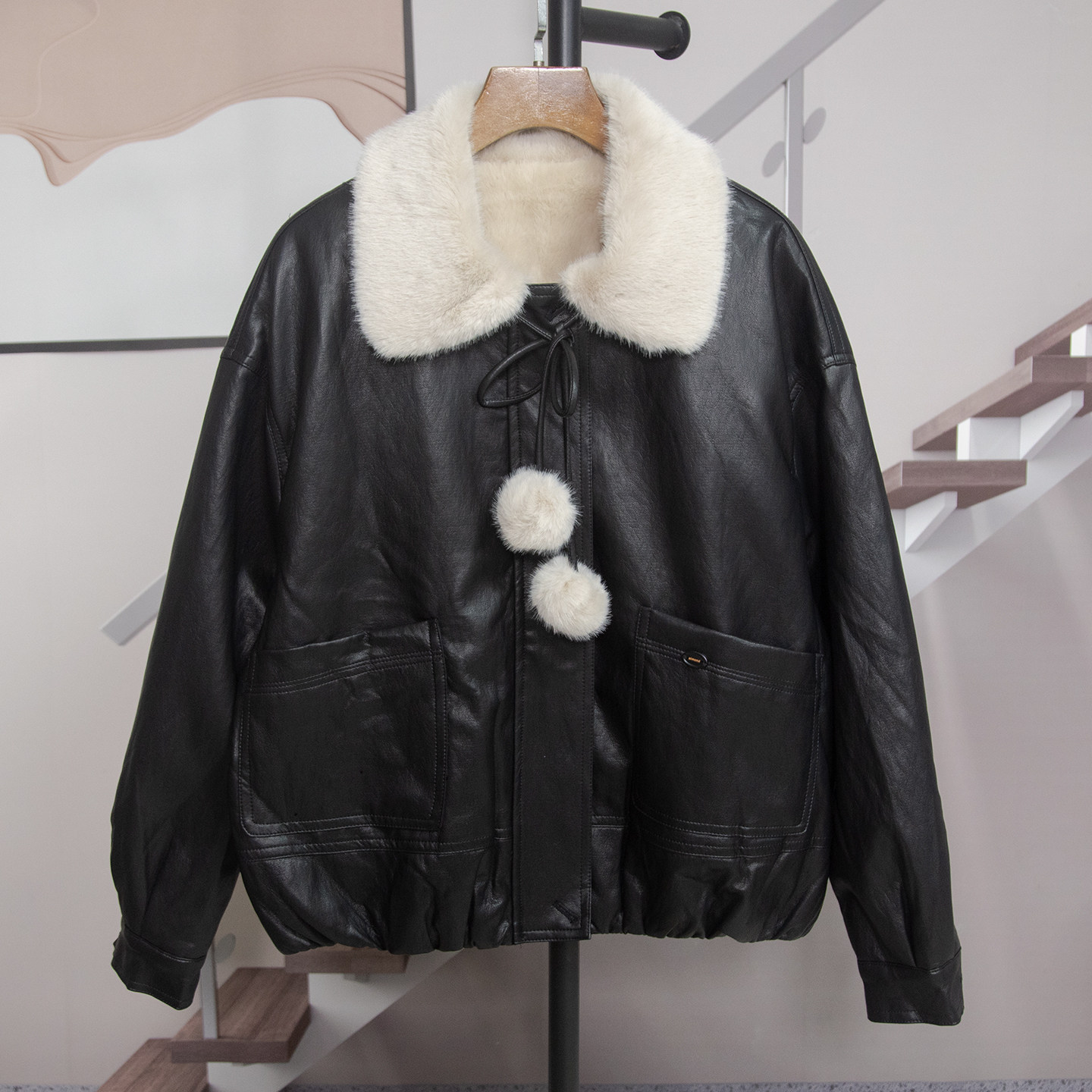 时尚减龄翻领加绒PU皮衣外套女2025秋冬新款宽松百搭外套上衣G603,淘宝优惠券,粉丝福利购,淘宝优惠卷