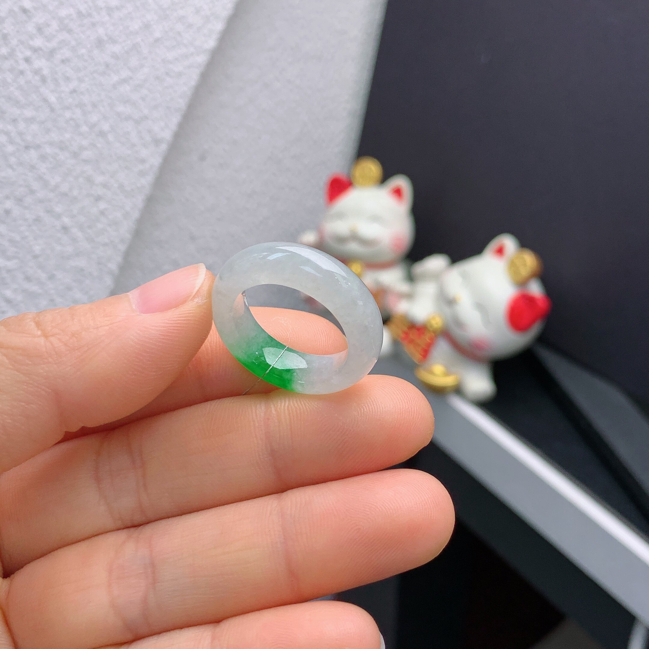 14-15 circle Burmese natural jadeite A grade icy white background floating sun green ring 383#