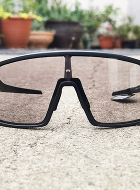 Oakley欧克利跑步骑行运动太阳镜全面屏大框变色眼镜SUTRO OO9406