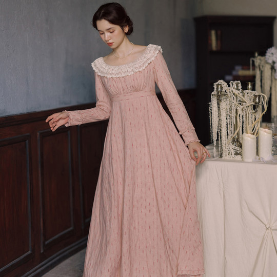Tailor-made French vintage palace dress