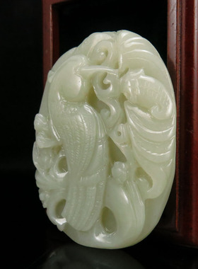 精工雕刻把件新疆和田玉送证书