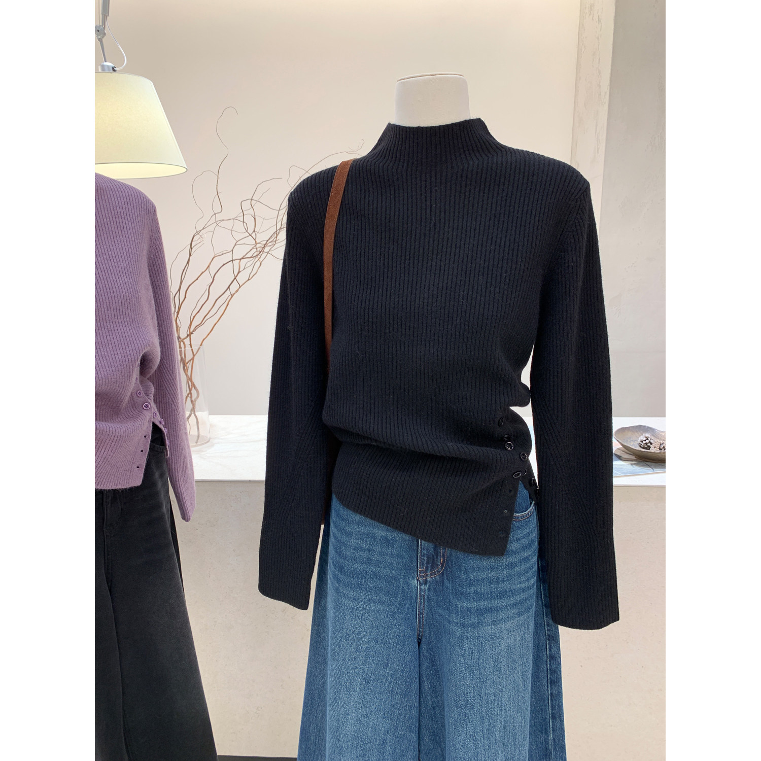 小哲 韩系简约坑条半高领长袖针织衫女秋冬高级感修身显瘦打底衫,淘宝优惠券,粉丝福利购,淘宝优惠卷