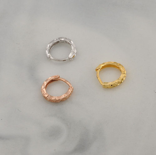 18K玫瑰金耳环 K金耳扣 耳骨环 耳边环 迷你小耳圈车花面闪亮钻石 - 图0